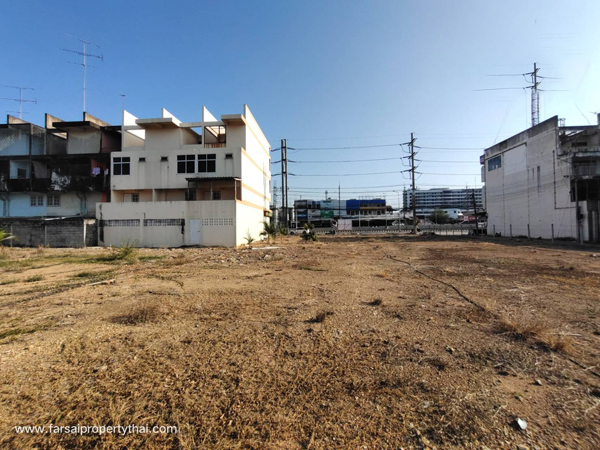 ขายที่ดินทำเลทองเมืองราชบุรี 7-2-06 ไร่ถมแล้วพร้อมสร้างสิ่งปลูกสร้าง ติดถนนเพชรบุรีใกล้ห้างบิ๊กซี จังหวัดราชบุรี ราคาขายไร่ล่ะ 10.9 ล้านบาทรายละเอียด  ขายที่ดินทำเลทองเมืองราชบุรี 7-2-06 ไร่ถมแล้วพร้อมสร้างสิ่งปลูกสร้าง ติดถนนเพชรบุรีใกล้ห้างบิ๊กซี จังหวัดราชบุรี ราคาขายไร่ล่ะ 10.9 ล้านบาท ทำเลทองเหมือนราชบุรีติดถนนเพชรเกษมห่างจากโรงพยาบาลกรุงเทพ 100 เมตรห่าง