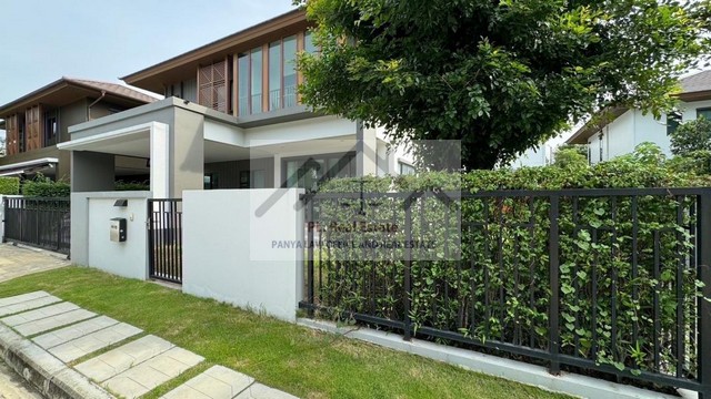 ให้เช่าบ้านเดี่ยว 2 ชั้น โครงการบุราสิริ พัฒนาการ ( Burasiri Pattanakarn ) บ้านสวยตกแต่งพร้อมอยู่ ** เลี้ยงสัตว์ได้  **ราคาเช่า 200,000 บาท / เดือน ( ประกัน 2 เดือน ล่วงหน้า 1 เดือน )ที่ตั้ง ถนนพัฒนาการ-อ่อนนุชตัดใหม่ แขวงประเวศ เขตประเวศ กรุงเทพติดต่อ : คุณภัสพงณ์ 0634098164Line : binkem22https://www.facebook.com/profile.php?id=61581484955548พื้นที่ใช้สอย 250 ตารางเมตร จำนวน 2 ชั้น 4 ห้องนอน 5 ห้องน้ำ จอดรถ 2-4 คันมีห้องแม่บ้านพร้อมห้องน้ำในตั