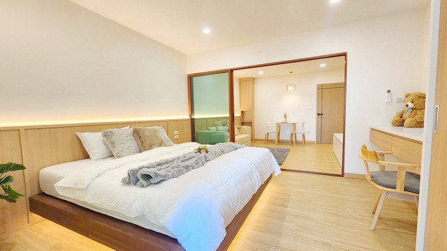 ขายคอนโด SR Complex เชียงใหม่ รีโนเวทใหม่ 1 ห้องนอน วิวสระ ราคา 1.49 ล้าน