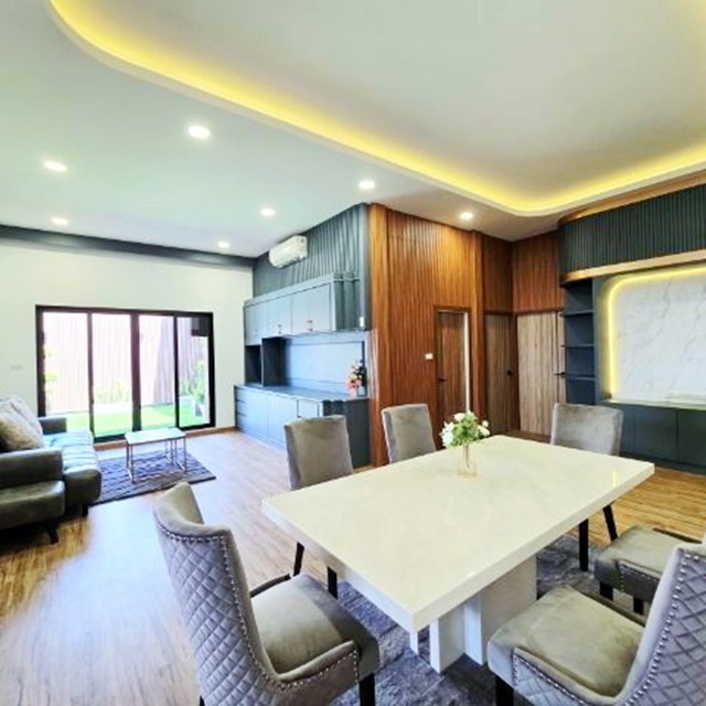 สุขุมวิทพัทยา9-19 สุกี้ตี๋น้อย บางละมุง 50ม.ให้เช่าบ้านสไตล์โมเดิร์น Luxury ตกแต่งครบ จัดเต็มเฟอร์ฯ  เครื่องใช้ไฟฟ้า  3 นอน 4 น้ำ เทคนิคพัทยา 600 ม.แหล่งท่องเที่ยว ช้อปปิ้ง พัทยา 113 ตร.วา. 320 ตร.ม. 59,999 B-M. บ้านสุขาวดี พัทยา ดอลฟินาเรียม ถนนคนเดินพัทยา  ถ.สุขุมวิท ชลบุรี-พัทยา หาดกระทิงลาย 1.1 กม. Sukhumvit Pattaya 9-19 Kratinglai Beach 1.1 km. SukiTeeNoi BangLamung 50m. Modern luxury house for rent fully furnished fully equipped with appliances 3bed 4bath Pattaya Technical College 600 m. tourist attractions shopping Pattaya 113sq.wa. 320sq.