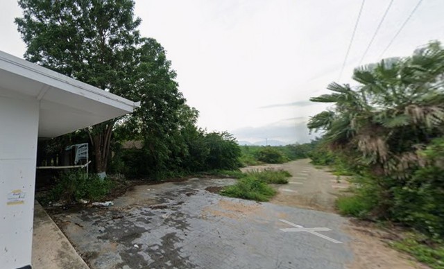  รหัสทรัพย์ (Code ID) :  PM-NSMEU0029  ราคา   123,550,000 บาท (ราคาต่อรองได้) ▸ เนื้อที่   7,815 ตร.ว (19 ไร่ / 2 งาน / 15 ตร.ว) พื้นที่ใช้สอย 114.75 ตารางเมตร   ▸ - ห้องนอน - ห้องน้ำ         ▸ 1 ที่จอดรถ   ที่ดินว่างเปล่าหันไปทางทิศ   พิกัดทรัพย์ :  https://maps.app.goo.gl/swN7hsgLbxYWAGzp6  สถานที่ใกล้เคียง ▸ใกล้ไทวัสดุ สาขาชะอำ     ▸ใกล้ตลาดนัดเปิดท้ายชะอำ ▸ใกล้โลตัส ชะอำ-เพชรบุรี ▸ใกล้วัดชะอำคีรี (วัดชะอำ)  สอบถามเพิ่มเติม / นัดชม โทร. 097-419-5982(พลอย) โ�