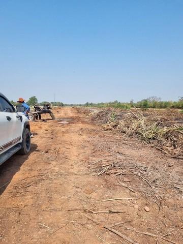 ขายที่ดิน 6 ไร่ หน้ากว้าง 105 เมตร แปลงสวย ผังสีม่วงจุดสีขาว เขต EEC อ.เมืองฉะเชิงเทราติดถนนสาธารณะ ถนนกว้าง 8-10 เมตร รถใหญ่เข้าสะดวก เหมาะสร้างโรงงานราคาขาย 3,300,000 บาท / ไร่ ( เฉลี่ยเพียง 8,250 บาท / ตร.วา )ที่ตั้ง ถนนตลาดปองพล ตำบลคลองหลวงแพ่ง อำเภอเมืองฉะเชิงเทรา ฉะเชิงเทรา 24000ติดต่อ : คุณภัสพงณ์ 0634098164Line : binkem22https://www.facebook.com/profile.php?id=61581484955548เนื้อที่ 6 ไร่ หน้ากว้าง 105 เมตรตั้งอยู่ในพื้นที่เศร�