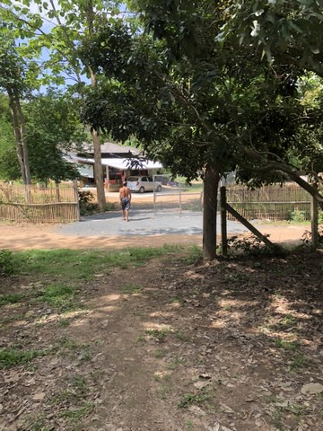 ขายที่ดินสวนลำไย 1ไร่3งาน61ตรว 2.5ล้าน รวมโอน ถนนสาธารณะ ไฟฟ้า ประปา ต.ออนเหนือ อ.แม่ออน เชียงใหม่ขายที่ดินสวนลำไย 1ไร่ 3 งาน 61 ตรว.ราคา 2.5ล้านบาท (2,500,000) รวมโอนถนนดินสาธารณะผ่าน ใกล้ถนนคอนกรีต 500 เมตรไฟฟ้า ประปา ถึงแปลงต.ออนเหนือ อ.แม่ออน เชียงใหม่วิวสวย ที่สวย อยู่แม่ปลาขาง บนห้วยแก้วเส้นทางไปน้ำพุร้อนสันกำแพง เลี้ยวขวา ใกล้อ่างเก็บน้ำแม่ผาแหนใกล้ ถนนหลัก เทศบาลสหก