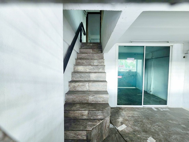 BTSวัดพระศรี 300ม.ม.ราชภัฏพระนคร 900ม. 4นอน 4น้ำ พร้อมเฟอร์ฯ แอร์  39,999 B-M. แหล่งช้อปปิ้ง เซ็นทรัล รามอินทรา 600 ม. เดินทางสะดวก ถ.รามอินทรา ให้เช่าอาคารพาณิชย์ 4 ชั้น 20ตร.วา 320ตร.ม. BTS WatPhraSi 300m. 4-story commercial building for rent 20sq.wa. 320sq.m. 900m. from Phra Nakhon Rajabhat University. 4bed 4bath fully furnished with air conditioning. 39,999 B-M. 600 m. from Central Ramintra shopping center. Convenient transportation.Ramintra Roadวัดพระศรีมหาธาตุวรมหาวิหาร  ถ.รามอินทราแขวงอนุสาวรีย์ เขตบางเขน กรุงเทพมหานคร20 ตร.วา 320 ตร.ม. 20 sq.wa. 320 sq.m.4 ห้องน