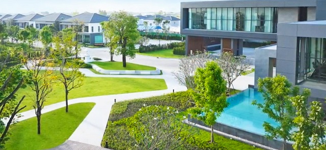 ถ.บางนา-ตราด MEGAบางนา 700ม.ให้เช่าบ้านใหม่สุดหรู 2 ชั้น 80ตร.วา. 330ตร.ม. รร.นานาชาติคอนคอร์เดียน 600 ม. หรูหรา พร้อมเฟอร์ฯ 6แอร์ 4-5นอน 5 น้ำ ร่มรื่น เงียบ สงบ ปลอดภัย 154,998 B-M. เดินทางง่าย ทางด่วนวงแหวน  เดอะ ซิตี้  MRT ศรีลาซาล 4.4 กม.Bangna-Trat Road.  MEGA Bangna 700m. Brand new luxury 2-story house for rent 80sq.wa. 330sq.m. 4 bed 5 bath 6a/c Lush quiet peaceful and safe. 154,998B-M. shopping center.Easy access to expressway and The Cityทางด่วนวงแหวน ทางคู่ขนาน ถ.บางนา-ตราด  ตำบลบางแก้ว อำเภอบางพลี สมุทราปราการ 80 ตร.ว