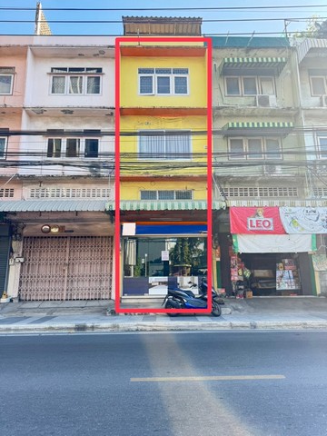 ให้เช่าอาคารพาณิชย์ 3.5 ชั้น(ไม่รวมดาดฟ้า) สุขุมวิท 101/1 เนื้อที่ 15 ตร.ว ทำเลดีติดถนนหลักซอยวชิรธรรมสาธิต ใกล้รถไฟฟ้า BTS สถานีปุณณวิถีอาคารพาณิชย์ 3.5 ชั้น (ไม่รวมดาดฟ้า)เนื้อที่ 15 ตร.วเหมาะสำหรับอาศัย ทำออฟฟิศสำนักงาน ร้าน ฯลฯทำเลดี ติดถนนหลักซอยวชิรธรรมสาธิต สุขุมวิท 101/1 ใกล้รถไฟฟ้า BTS สถานีปุณณวิถีราคาเช่า : 25,000 บาท / เดือนมัดจำ 2 ล่วงหน้า 1 สัญญาขั้นต่ำ 1 ปี#รหัสทรัพย์ : RO