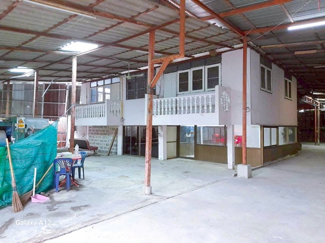 ม.เอเชียอาคเนย์ 2.9 กม.ถูกที่สุดในโลก ตรมละ 30 บาท ให้เช่าโกดัง 850 ตร.ม. โฮมโปร เพชรเกษม 2.8 กม.   พร้อมออฟฟิศ บ้านพักอาศัย  4 นอน 2 น้ำ 24,999 B-M.  น้ำไม่ท่วม  พื้นที่กว้าง 186 ตร.วา.  ตลาดบางแคภิรมย์ 2.9 กม. เหมาะสำหรับทำโรงงานขนาดย่อม เดินทางสะดวกสบาย  เพชรเกษม ถ.เลียบคลองภาษีเจริญฝั่งใต้ Southeast Asia Village 2.9 km.along Khlong Phasi Charoen Road.The cheapest in the world, 30 baht per square meter. south side PhetkasemWarehouse for rent 850 sq.m. HomePro Phetkasem 2.8km. with office house 4 bed 2 bath 24,999 B-M.  No flooding wide area 186 swa. Bang 