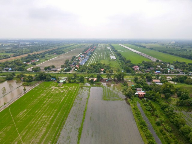 ที่ดิน200ตรว. ผ่อนได้40งวด  ทำเลดีใกล้ชุมชน คลอง13 หนองแค สระบุรี T.o86-3ol-6l6lพิกัด  ต.หนองโรง อ.หนองแค จ.สระบุรีติดต่อ วรุณรัตน์ o86-3ol-6l6lแบ่งขาย 200 ตรว.ขึ้นไป200 ตรว.ราคา 580,000 บาท   ผ่อนได้ 40 งวด   ดาวน์ 50,000 บาท  ไม่มีดอกเบี้ยผ่อน 13,250 บาท/เดือน-แหล่งชุมชนเข้าออกได้ 2 ทาง-ห่างไฟฟ้า ปะปา 300 เมตร-กรณีเงินสด ฟรีโอน   กรณีผ่อนผู้ซื้อออกค่าโอนภาษีติดต่อ วรุณรัตน์ o86-3ol-6l6lใกล้เคียง-อำเภอหนองแค 4 กม.-อำเภ�