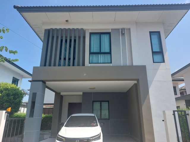 ให้เช่าบ้านเดี่ยว2ชั้น พุทธมณฑลสาย3 53ตรว. •3ห้องนอน 2ห้องน้ำ •1ห้องรับแขก 1 ห้องครัวไทย/ ครัวฝรั่ง •แอร์4ตัวพร้อมเฟอร์นิเจอร์  •จอดรถ2คัน อยู่ถนน พุทธมณฑลสาย3 •มีsport club สระว่ายน้ำ ออกเลียบคลองทวีวัฒนาได้•ใกล้รถไฟฟ้าสถานีบางแค •ใกล้ Homproe เพรชเกษม Big C , The mall บางแค โรงเรียนสารสาสน์ธนบุรี, โรงเรียนอัสสัมชัญธนบุรี, ,โรงเรียนเด่นหล้า, มหาลัยกรุงเทพ ธนบุรี (ไม่รับสัวตว์เลี้ยง�