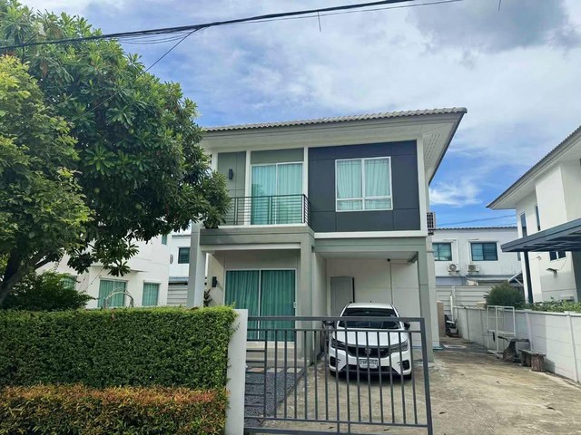 RH02068 ให้เช่าบ้าน 2ชั้น โครงการ Centro พหลโยธิน-วิภาวดี (1) 3 ห้องนอน 3 ห้องน้ำ 1 ห้องครัว 3ที่จอดรถติดต่อAgent  : คุณเด่นชัย                  : 09-8481-8989                  :06-2839-4747 ID Line        :0984818989                   : https://line.me/ti/p/ezz8HbMifzWhatsApp   :+66984818989          : แอดไลน์ แคปหน้าจอสอบถามได้เลยครับโครงการ, Centro พหลโยธิน-วิภาวดี (1)พื้นที่ 55 ตรว. พื้นที่ใช้สอยในบ้าน 154 ตรมเป็นส่วนตัว3 ห้องนอน 3 ห้องน้ำ 1ห้องครัว 3 ที่จอดรถมีเเอร์ทุกห้อง ไม่อนุญาตให้เลี้ยงสัตว์