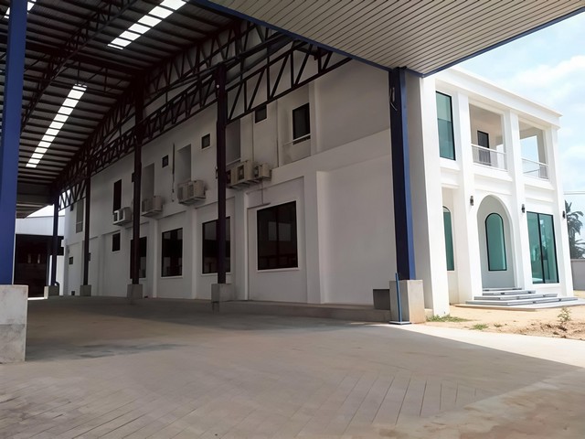 ????ส่งต่อธุรกิจโรงงาน  (  จำนวน 3 ธุรกิจ )▪️ธุรกิจผลิตไม้พาเลทส่งต่างประเทศและเมืองไทย▪️ธุรกิจโรงเลื่อยไม้แปรรูปส่งต่างประเทศและเมืองไทย▪️ธุรกิจผลิตกล่องกระดาษส่งต่างประเทศและเมืองไทย#ขายขาดหรือเทคโอเวอร์ ( 3 ธุรกิจ )???? บ่อวิน  อำเภอศรีราชา จังหวัดชลบุรี เขตนิคมอุตสาหกรรม w h a 1 ✅ รายละเอียดโรงงาน:????ขนาดเนื้อที่จำนวน 30 ไร่ 52 ตารางวา ทางเข้าออกสะดวกเข้าออกได้หล