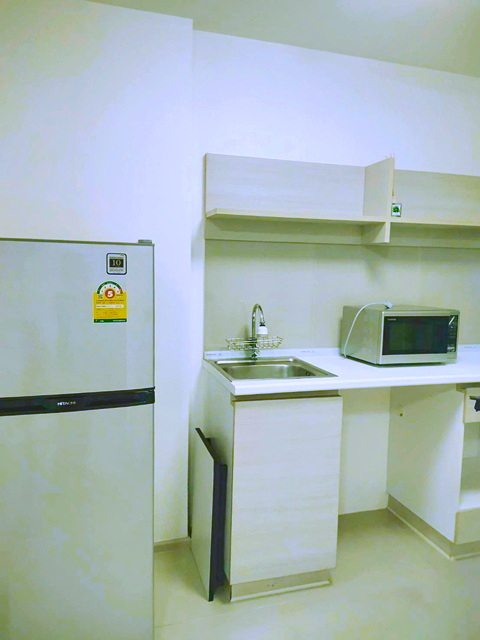 ให้เช่าคอนโด ชั้น7 พร้อมเฟอร์ฯ 1นอน 1น้ำ แอสปาย ลาดพร้าว 113 MRTหัวหมาก 900ม.รร.นานาชาติสองภาษาลาดพร้าว 1.8 กม. 25 ตร.ม. 8,999 B-M.หาของกินง่าย ตลาดบางกะปิ 1.0 กม. เดินทางสะดวก ถ.ลาดพร้าวแยก-แฮปปี้แลนด์ Aspire Ladprao 113 MRT HuaMak 900m. Condo for rent 7th floor fully furnished 1 bed 1 bath Ladprao Bilingual International School 1.8 km. 25 sq.m. 8,999 B-M. Easy access to food Bang Kapi Market 1.0 km. Convenient transportation on Ladprao Road near Happy Land intersection. แยก-แฮปปี้แลนด์ ถ.ลาดพร้าว เสรีไทย  แขวงคลองจั่น บางกะปิ กรุงเทพมหานคร25 ตร.ม.25 sq.m. 1 ห้อง�