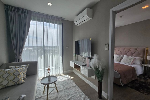 ว่างพร้อมอยู่ ปิดดิวส่งท้ายปี 3 ห้องสุดท้าย  ห้องแต่งสวย ฟีลโรงแรม Metro Luxe Riverfront รัตนาธิเบศร์เหนื่อยจากงาน กลับมาพักผ่อนในบรรยากาศรีสอร์ตริมน้ำ ห้อง 29 ตรม. ชั้นกำลังดี วิวโล่ง ลมเย็น เฟอร์ฯ ครบ + เครื่องใช้ไฟฟ้าจัดเต็ม (หิ้วกระเป๋าใบเดียวเข้าอยู่ได้เลย) ไม่ต้องเดินให้เหนื่อย มีรถรับ-ส่ง MRT ไทรม้า ถึงที่ ส่วนกลางอลังการ สระว่ายน้ำระบบเกลือใหญ่มาก, Fitness, Co-Working Spaceพื้นที�