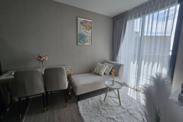 ให้เช่าทาวน์โฮม 4 ชั้น 277ตร.ม. ย่านรามอินทรา ใกล้แฟชั่นไอแลนส์ , MRT วงแหวนรามอินทรา ( จดทะเบียนบริษัทได้ )ราคาเช่า 24,000 บาท / เดือน ( สัญญาขั้นต่ำ 1 ปี ล่วงหน้า 1 เดือน ประกัน 2 เดือน )ที่ตั้ง ถนนรามอินทรา ซอยรามอินทรา แขวงคันนายาว เขตคันนายาว กรุงเทพมหานคร 10230ติดต่อ : คุณภัสพงณ์ 0634098164Line : binkem22https://www.facebook.com/profile.php?id=61581484955548เนื้อที่ 22 ตารางวา พื้นที่ใช้สอย 277 ตารางเมตร จำนวน 4 ชั้น 4 ห้องนอน 5 ห้อ�