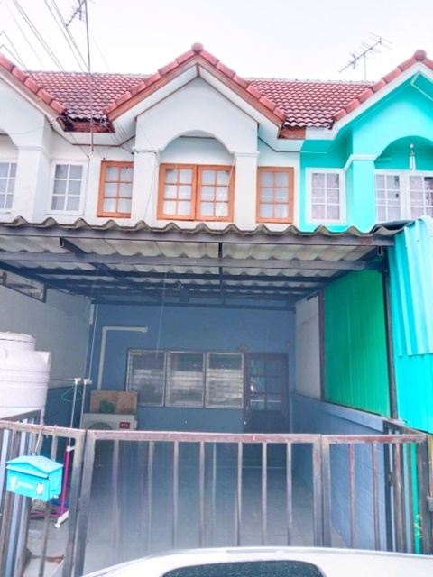 ลาดสวาย ลำลูกกา ตลาดเอซี คลองสี่ 2.1 กม. เลียบคลองสี่ ให้เช่า-ขายบ้านเดี่ยว รถไฟฟ้า BTS คูคต 4.8 กม. 20ตรว. 140ตรม. 6,999B-M 1.49ล้านLadSawai LamLukKa. 2.1km from AC Market, Klong Si. near LiabKlongSi For rent-sale: Detached house 4.8 km from BTS Khu Khot station. 20 sq.wa., 140 sqm. 6,999 THB/month. 1.49 million THB.ตำบลลาดสวาย อำเภอลำลูกกา จังหวัดปทุมธานีเนื้อที่ 20 ตารางวาบ้าน 2 ห้องนอน 2 ห้องน้ำมีผู้เช่าอยู่ ค่าเช่า 7,000 บาทต่อเดือนเดินทางสะดวก เข้าออกถนนลำลูกกาได้ง่ายจุดเด่นเหมาะอยู่อาศัยและ�