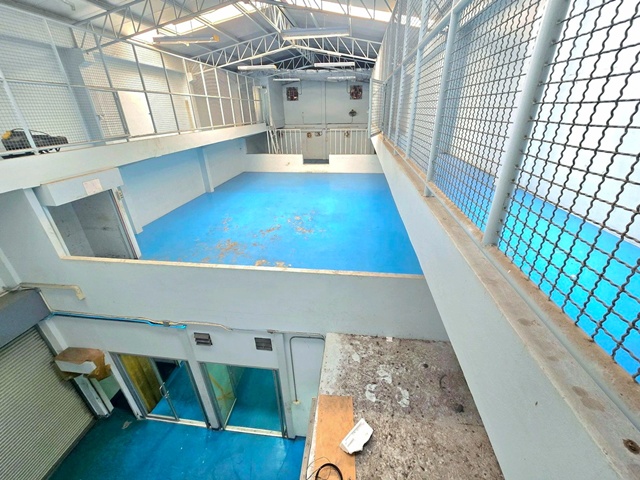 ขาย-ให้เช่าอาคารพาณิชย์ 3.5 ชั้น BTS สะพานตากสิน 2.6 กม. นานาชาติคิงส์คอลเลจ 2.6 กม.2 คูหา+โกดัง 2 ชั้นหลังมุม 674 ตร.ม