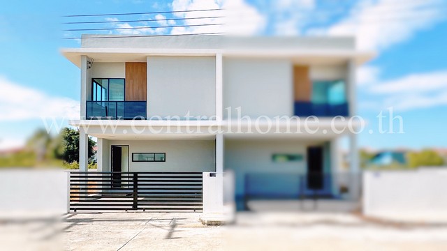 รหัสทรัพย์&nbsp; 6935บ้านแฝด ปัญญสิริย์ ลาดหลุมแก้ว เฟส 2 หลังริม&nbsp;บ้านมือ 1 แข็งแรง หมดกังวลการทรุดร้าวที่ตั้ง : ซอยเทศบาล 7 ตำบลระแหง อำเภอลาดหลุมแก้ว จังหวัดปทุมธานี 12140รายละเอียดทรัพย์- บ้านแฝด&nbsp;2 ชั้น ขนาดเนื้อที่ 38.8&nbsp;ตารางวา พื้นที่ใช้สอย 115&nbsp;ตารางเมตร- 3&nbsp;ห้องนอน, 2&nbsp;ห้องน้ำ, 1&nbsp;ห้องรับแขก, 2 ที่จอดรถ- แอร์ 1&nbsp;เครื่อง 13,000 BTU, ปั๊มน้ำ 155 วัตต์, ถังเก็บน้ำ 1,000 ลิตร- ฟรีค่าคำขอ แ