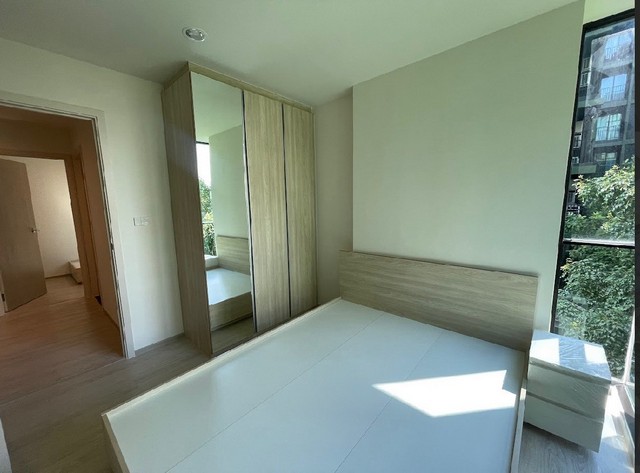 โครงการ : นิว ซี สแควร์ สวนหลวง สเตชั่น Nue Z-Square Suan Luang Stationที่ตั้ง : ซอยสุภาพงษ์ 3 แยก 5-2 ถนนศรีนครินทร์ แขวงหนองบอน เขตประเวศ กทม.================= - ให้เช่าเพียง 21,500 บาท / เดือน  - เงินประกันห้อง 2 เดือน ล่วงหน้า 1 เดือน ( สัญญาขั้นต่ำ 1 ปี )=================รายละเอียดห้อง : อาคาร x ชั้น3 53ตร.ม.  Onebed Plus 3 - ห้องนอน : 2 - ห้องน้ำ  : 1=================สนใจสอบถามเพิ่มเติมได้ที่ Tel : 094-265-6422 ( คุณเค้ก )Tel : 084-241-6465 ( คุณเป้ )Line : 0512pleสนใจดูรายละเอียด ห้�