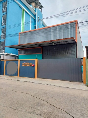 ให้เช่าโกดัง 200 ตารางเมตรไฟฟ้า  3 เฟส 30/100  ซอยวัดลาดปลาดุก-คลองโต๊ะใหม่ 