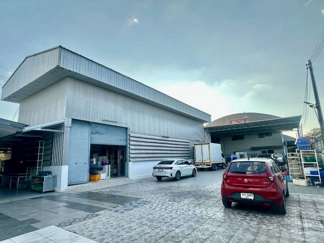 ปล่อยเช่า #โรงงานใกล้อมตะ #ใกล้บายพาสกรุงเทพ_พัทยา อาคารโกดังให้เช่า  #มีสามอาคารอาคานที่1 ห้องอาหารอาคารที่2  ห้องออฟฟิศอาคารที่3 โรงผลิตพร้อมออฟฟิศ✅️ ทำโรงชุบได้✅️ ทำโรงงานฉีดพลาสติกได้✅️โรงงานทอผ้า หรือ โรงเย็บได้และอื่นๆ มาพูดคุยกันได้✅️ มีใบ รง.❌️ไม่รับโรงกลึง หรือที่ทำให้เกิดเสียงดัง❌️????พิกัด : ต.หนองไม้แดง อ.เมือง ชลบุรี ▪️ใกล้นิคมอมตะ เพียง 3 กม.▪️เ�