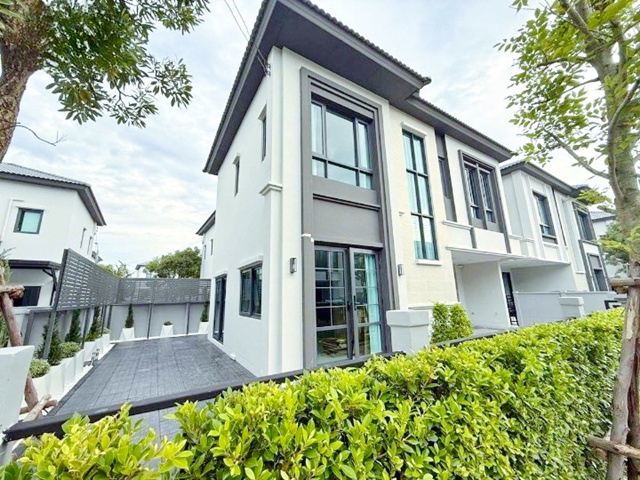 สุขุมวิท-บางนา บางแก้ว รักสัตว์ เมกา บางนา 1.3 กม.ใหม่ หรูหรา ทันสมัย ขาย-ให้เช่าบ้านแฝด 2 ชั้น ตกแต่งสไตล์ Modern Classic Luxury  รร.นานาชาติคอนคอร์เดียน 600 ม. 3 นอน 4 น้ำ 46 ตร.วา.186 ตร.ม.79,999B-M. เฟอร์ฯครบ ทำเลดีเยี่ยม เหมาะกับโฮมออฟฟิศ พักอาศัย ขาย 9.9 ลบ.เดินทางสะดวก MRT ศรีลาซาล 4 กม. แกรนด์พลีโน่Sukhumvit-Bangna BangKaeo Love Pet Mega Bangna 1.3km. For Sale/Rent: Brand new luxurious modern 2-story twin house decorated in Modern Classic Luxury style. Concordian International School 600 m. 3 bed 4 bath  Grand Pleno 46sq.wa. 186sq.m. 79,999 B-M. Fully furnished. Excel