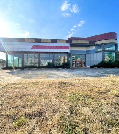 โชว์รูม โกดัง ที่ดิน 3 ไร่ ใกล้ Central Chiang Mai เพียง 1.5 กม. หายาก พื้นที่โชว์รูมบนถนนสายหลักระหว่างเมือง