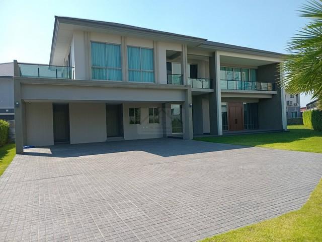 ให้เช่าบ้านเดี่ยว 2 ชั้น โครงการ The Palm บางนา-วงแหวน ( ในซอยมีแค่ 2 หลัง หน้าโครงการ ) ใกล้ The Paseo Mall ลาดกระบังราคาขาย 30,000,000 บาท ( ต่อรองได้ )ราคาเช่า 250,000 บาท / เดือน ( สัญญาขั้นต่ำ 1 ปี ) ( ไม่รับสัตว์เลี้ยง ไม่รับจดทะเบียนบริษัท )ที่ตั้ง ถนนสุขาภิบาล 2 ตำบลราชาเทวะ อำเภอบางพลี จังหวัดสมุทรปราการ 10540ติดต่อ : คุณภัสพงณ์ 0634098164Line : binkem22https://www.facebook.com/profile.php?id=61581484955548เนื้อที่ 191 ตารางวา พื้นที่ใช้สอย 452 ตา