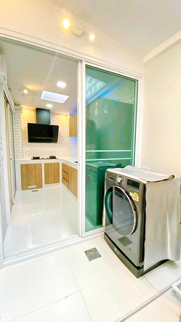 สุขุมวิท-ลาซาล ให้เช่าทาวน์เฮาส์สุดหรู 2 ชั้น  BTS สำโรง 1.1กม.พร้อมเฟอร์ฯ 17 ตร.วา.140 ตร.ม.3 นอน 2 น้ำ อิมพีเรียลเวิลด์ สำโรง 1.2 กม.