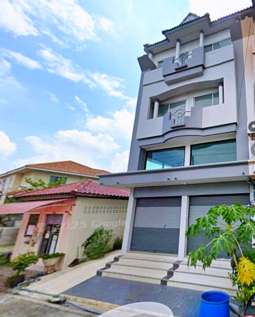 ลาดกระบัง ให้เช่าอาคารใหญ่ เชื่อมต่อกัน 2 คูหา 3 ชั้น 4 น้ำ 41ตร.วา.บิ๊กซี เคหะร่มเกล้า 500 ม. 490ตร.ม. รร.ร่วมฤดีวิเทศศึกษา มีนบุรี3กม.