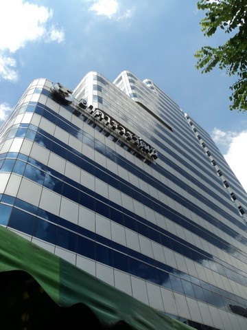  - ให้เช่าด่วน! Office อาคารวรวัฒน์ 1Bedroom1Bathroom 55000 BAHT ไม่ไกลจาก - NICE!