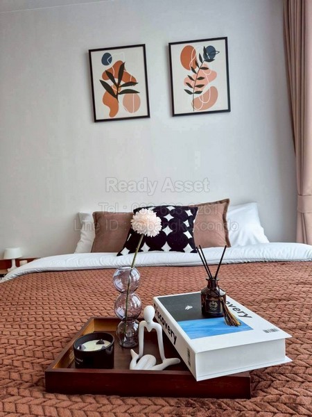 รหัสทรัพย์ : CR6812-0010คอนโด แอทโมซ ทรอปิคาน่า บางนา / Atmoz Tropicana Bangnaรายละเอียดห้องขนาดห้อง 24 ตร.ม. ชั้น 8 ตึก D1 ห้องนอน 1 ห้องน้ำ 1 ห้องครัวเฟอร์นิเจอร์+เครื่องใช้ไฟฟ้า - ทีวี 43 นิ้ว- ตู้เย็น- เตาไฟฟ้า- ไมโครเวฟ- เครื่องทำน้ำอุ่น- เครื่องซักผ้า- ตู้วางทีวี- ตู้เสื้อผ้า- เตียง+ที่นอน 5 ฟุต- ผ้าคลุมเตียง+พร็อพแต่ง- หมอนหนุน 2 หมอนอิง 3 ใบ- ผ้านวม- โซฟา- โต๊ะทานข้าว/เก้าอี้2 ตัวค่าเช่า 10,000 บาท/เด�