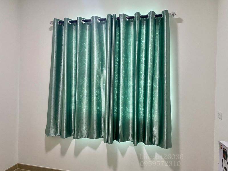 &nbsp;รับติดตั้งเหมาหน้าต่างและประตูเหมาเหล็กดัดพร้อมมุ้งลวด,สแตนเลสเหมาผ้าม่าน,ม่านจีบ,ม่านตาไก่,ม่านทึบ,ม่านโปรงหลังคา,รั้วบ้าน,เหมาต่อเติมอื่นๆสอบถามครับติดตั้งเยอะมีส่วนลดให้ 3% จากราคาเต็มช่างมีประสบการณ์&nbsp; 20 กว่าปี และการันตีคุณภาพวัสดุใช้งานปรึกษาฟรี แอพเขียว:art26036 เบอร์:0959572310ส่งขนาด ตรม.หรือภาพและจำนวนต้องการติดตั้งมาให้ประเมินราคาก่อนได้ครับชลบ