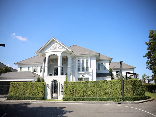 ให้เช่าบ้านเดี่ยวหรูแปลงมุม 202 ตรว. เพอร์เฟค มาสเตอร์พีซ พระราม 9-กรุงเทพกรีฑา Perfect Masterpiece ตกแต่งฟอร์ทั้งหลังพร้อมเข้าอยู่