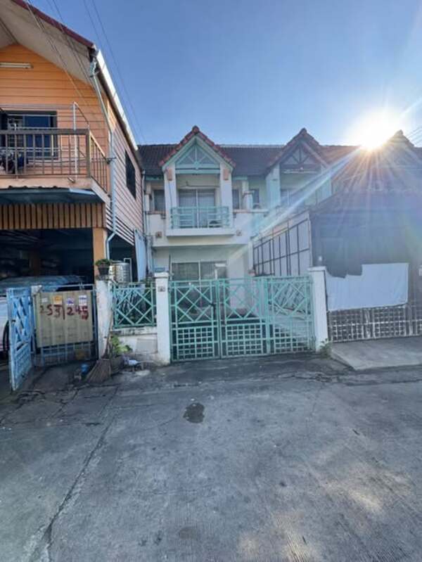 ขายทาวน์โฮม 2 ชั้น หมู่บ้านพูนสินธานี 3 ร่มเกล้า–ลาดกระบัง