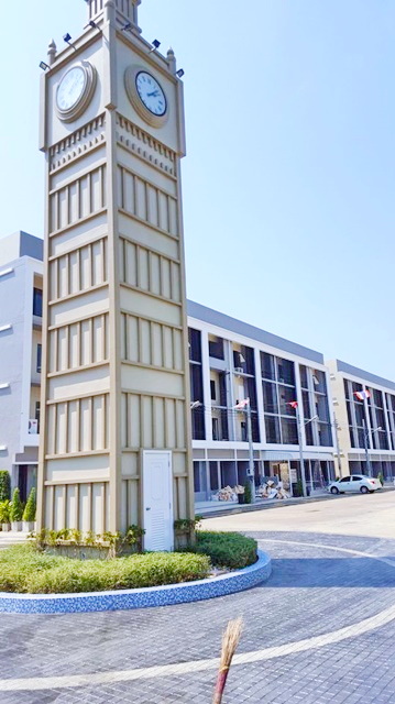 ทำเลถนนใหญ่ ให้เช่าอาคารพาณิชย์ 4ชั้น หทัยราษฏร์ รามอินทรา 105-111 พระยาสุเรนทร์ MRTนพรัตน์ 2.4 กม. ใกล้รถไฟฟ้าสายสีชมพู 