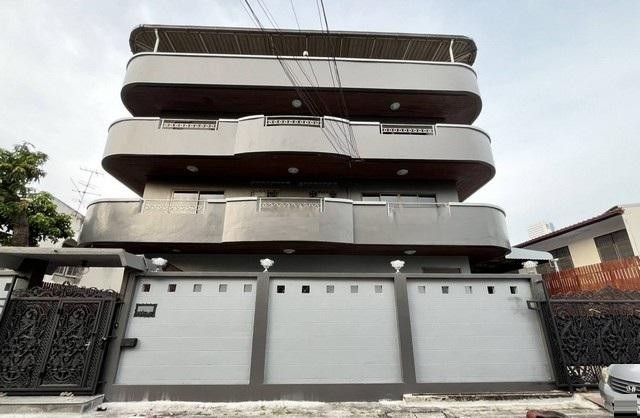 ให้เช่าโฮมออฟฟิศ ตึกStand alone 4 ชั้น  เนื้อที่ใช้สอย 1100 ตรม. ทำเลซอยรัชดาภิเษก3 ใกล้ MRT พระราม 9 ใกล้ MRTศูนย์วัฒนธรรมแห่งประเทศไทย