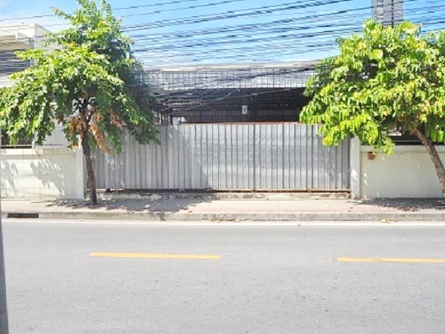 Homeproพระราม3 700ม.ให้เช่าที่ดิน โชว์รูม ร้านอาหาร 212ตรม.โรงเรือนโครงสังกะสี  สะพานแขวน สะพานพระราม 9 1.5 กม. 53ตร.วา. เซ็นทรัล พระราม3 