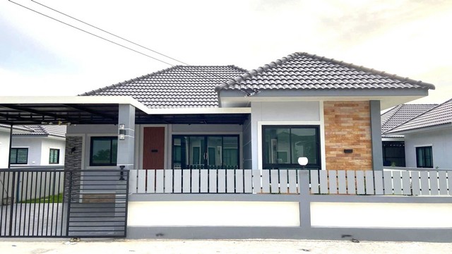 ให้เช่าบ้านเดี่ยวสำนักบกชลบุรี ให้เช่าบ้านเดี่ยวชั้นเดี่ยว มีพื้นที่รอบบ้าน หมู่บ้าน หมู่บ้าน ณัฐวัฒน์ Village สำนักบก 