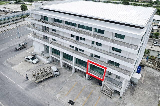 ไลฟ์สไตล์ ราชพฤกษ์ 3กม.ใกล้โรบินสัน  ชั้น1 อาคารสำนักงานให้เช่าติดถนน ชัยพฤกษ์ 61ตร.ม. เพียวเพลส ราชพฤกษ์ 1.8 กม. ย่านบางบัวทอง มีที่จอดรถ