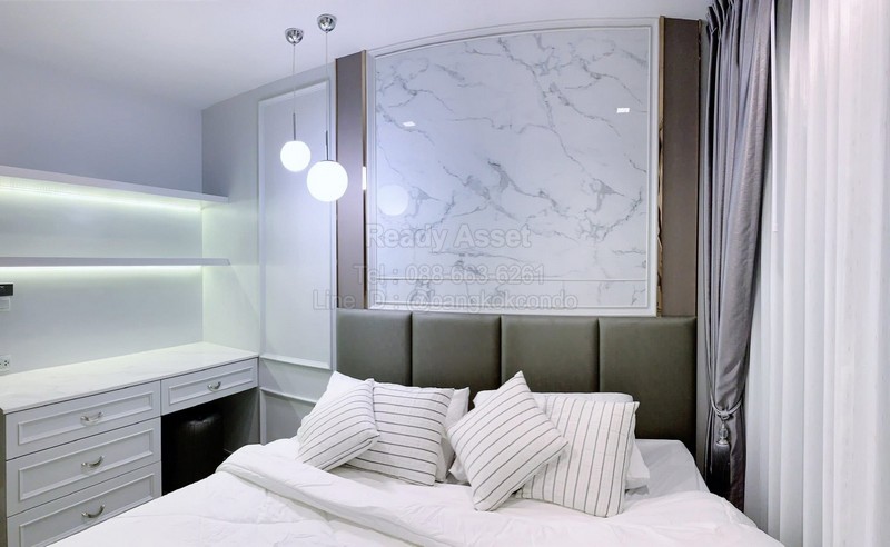 รหัสทรัพย์ : CR6901-0011คอนโด ไลฟ์ อโศก - พระราม 9 / Life Asoke - Rama 9รายละเอียดห้องขนาดห้อง 35 ตร.ม. ชั้น 221 ห้องนอน 1 ห้องน้ำ วิวสวยเฟอร์นิเจอร์+เครื่องใช้ไฟฟ้า - ทีวี - แอร์ - ตู้เย็น - ไมโครเวฟ- เตาไฟฟ้า- เครื่องดูดควัน- เครื่องทำน้ำอุ่น- เครื่องซักผ้า- โต๊ะทานข้าวหินอ่อนขนาดใหญ่- โต๊ะเครื่องแป้งพร้อมกระจกขนาดใหญ่- ตู้ใส่รองเท้า- WALK IN CLOSET ตู้เสื้อผ้าขนาดใหญ่- เตียง + ที่นอน 6 ฟุตค่าเช่า 25,000 บา�