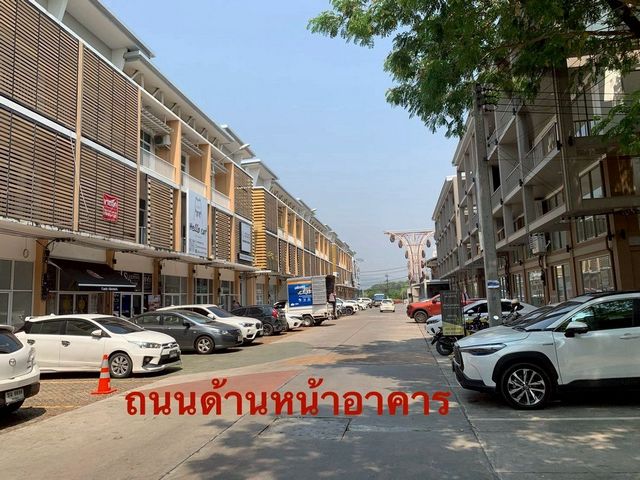 อาคารพาณิชย์ 4 ชั้น #ติดถนน ขาย 7.8 ล้าน #โซนหางดง ทำเลทอง #ใกล้กาดฝรั่ง แหล่งชุมชน ค้าขายได้จริง เหมาะทั้งลงทุนและทำธุรกิจ