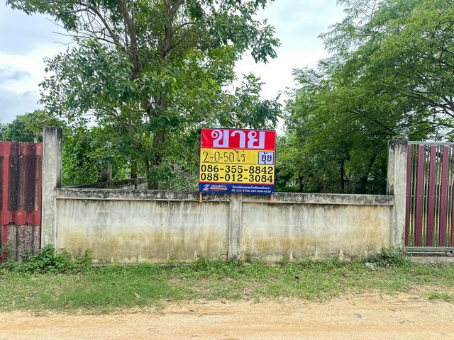 เฟอร์นิเจอร์ครบ  3นอน  MRT ศรีแบริ่ง 2.4 กม.ให้เช่าทาวน์เฮ้าส์ 3 ชั้น 20 ตร.ว. 240 ตร.ม.4 น้ำ