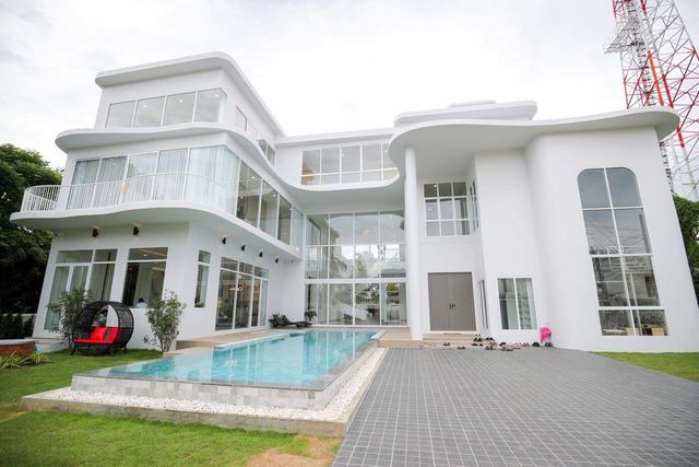 ขาย 49 ล้าน สารภี คฤหาสน์หลังใหญ่ ใหม่แกะกล่อง พูลวิลล่า 3 ชั้น สุดหรู #น้ำไม่ท่วม