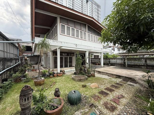 ให้เช่าบ้านเดี่ยว 2 ชั้น 100 ตร.ว. ย่านรามคำแหง ใกล้แยกลำสาลี เหมาะพักอาศัย หรือทำโฮมออฟฟิศ