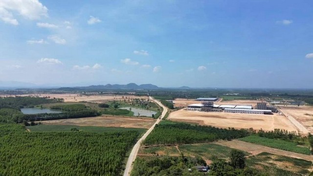 ขายที่ดินแปลงสวย ติดถนน 3 ด้าน โซนหนองใหญ่ ชลบุรี FP-L01553 