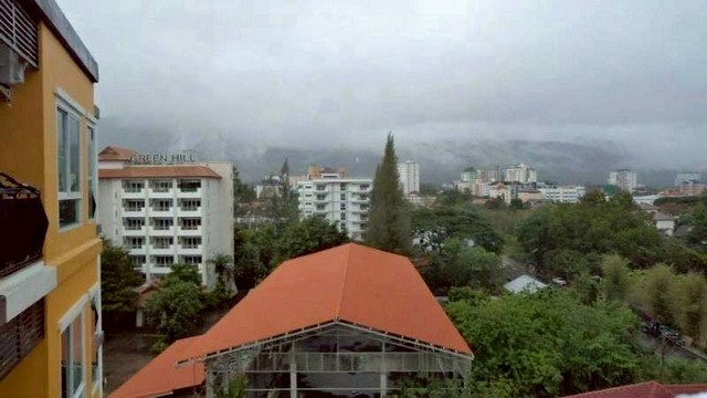 พรอมท์ คอนโด ทำเลสุดฮอต วิวดอย ใกล้เมญ่า นิมมาน         