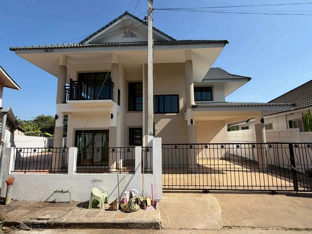 บ้านสวย รีโนเวทใหม่ทั้งหลัง ทำเลทอง แยกรวมโชค ฟ้าฮ่าม เชียงใหม่