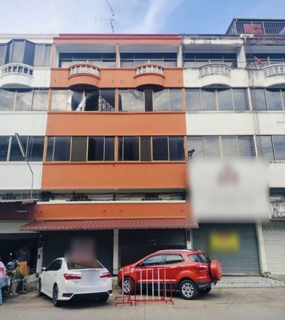 อาคารพาณิชย์ ติดสวนรถไฟ ถ.เจริญเมือง 2 คูหา ขายยกชุด หรือแยกได้ โซนคาเฟ่–ธุรกิจ–ไลฟ์สไตล์ 