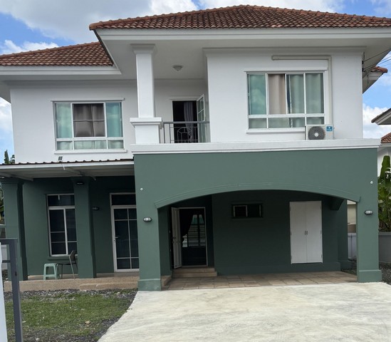 ให้เช่า บ้านเดี่ยว2ชั้น สุวินทวงศ์ /หนองจอก•100ตรว.•3ห้องนอน 3ห้องน้ำ 1ห้องทำงาน อเนกประสงค์ 1ห้องรับแขก 1ห้องครัว•แอร์จำนวน5เครื่อง เฟอร์นิเจอร์ บิวท์อิน•จอดรถได้หลายคันโครงการติดถนนใหญ่ภัสสร 13 ถนน สุวินทวงศ์  แขวงลำผักชี  หนองจอก กรุงเทพฯ10530• ทำเลดี: เดินทางสะดวก• โครงการน่าอยู่ ปลอดภัย มี รปภ. 24 ชม มีสระว่ายน้ำบริการฟรีและมีสนามออกกำลังกาย,สนามเด็กเล่นสวนหย่�