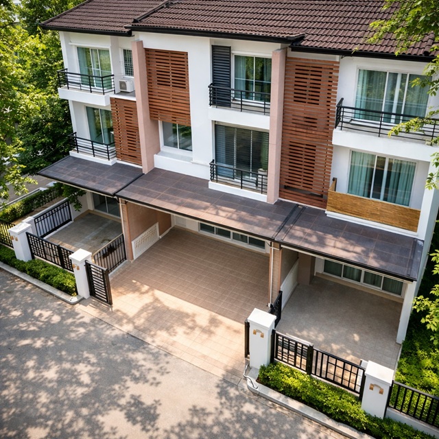 อ่อนนุช15-19 ฟังก์ชันครบ 4นอน 5แอร์ BTSอ่อนนุช 1.6กม. กว้าง 5เมตร ทาวน์โฮม 3ชั้น  3น้ำ 22 ตร.วา  จัดเต็มเฟอร์ฯ และเครื่องใช้ไฟฟ้า